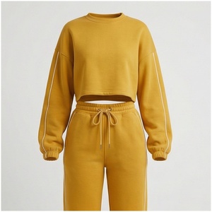 Ensemble de survêtement 2 pièces jaune moutarde pour femme – Sweat-shirt à col rond et manches longues et pantalon de jogging à cordon de serrage – Tenue décontractée pour l'automne - Product Image 1