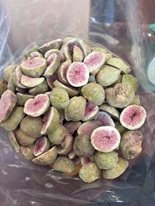 มะเดื่ออบแห้งแบบแช่แข็ง รสหวานกรอบ ใช้สำหรับทำแยม น้ำเชื่อม และของหวาน บรรจุภัณฑ์ขนาดใหญ่ สำหรับการผลิตอาหาร รับผลิตแบบ OEM พร้อมติดฉลาก - Product Image 1