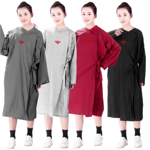 Cape de Coiffure Grise à Taille Ajustable avec Logo Rouge, Écologique, Résistante à l'Eau, en Nylon et Coton, pour Salon et Barbier - Product Image 6
