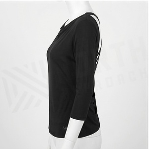 Haut noir uni à col bénitier et manches trois quarts, respirant, en spandex et polyester, pour femme, idéal pour le yoga - Product Image 3