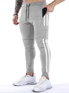 Pantalon de jogging droit et plat Winton Impex pour homme, noir, léger, en toile respirante, à rayures, séchage rapide, pour l'entraînement de football, avec taille élastique - Product Image 6