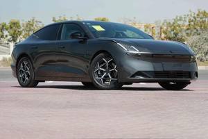 20 24 LY NK & C O Z 10 M AX - GRIS por dentro, MARRÓN por fuera, COCHE ELÉCTRICO DE CUATRO RUEDAS - Product Image 3