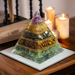 Nouveauté 2025 : Figurine Pyramide de Manifestation de Richesse et d'Abondance en Pierres Précieuses – Améthyste, Pyrite, Œil de Tigre, Citrine, Jade Vert – Pour la Prospérité - Product Image 1