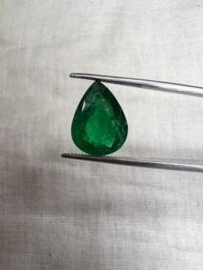 Piedra Preciosa Natural de Esmeralda Zambiana de Alta Calidad, Corte Pera, Verde Intenso, 4.88 Ct, para la Elaboración de Joyería de Lujo - Product Image 3