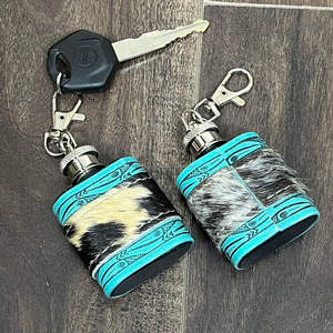 Venta al por mayor, suministro directo de fábrica: Mini petaca de bolsillo con clip para llavero de cuero vacuno con nuevo diseño turquesa, para regalos - Product Image 6