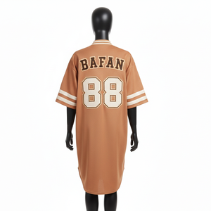 Camiseta de Béisbol para Mujer, Tela Premium con Logotipo Personalizado, Transpirable, de Poliéster, con Botones al Frente - Product Image 2