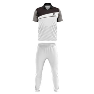 Uniforme de Cricket Transpirable de Diseño Superior, Personalizable con Logotipo, 100% Poliéster, Colores Personalizados para Equipos Deportivos - Product Image 1