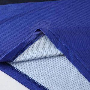 Camisetas y pantalones cortos de voleibol profesionales hechos de material duradero diseñados para máxima comodidad y rendimiento en el campo. - Product Image 6