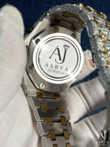 AARVA JEWELS นาฬิกาข้อมือผู้ชายสุดหรูสแตนเลสสตีลคริสตัลแซฟไฟร์ 43 มม. อะนาล็อกโครโนกราฟควอตซ์เคลป์พับแบบพับได้ความปลอดภัย ไม่มี - Product Image 3
