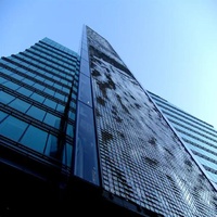 Panneau de façade cinétique en aluminium léger, ignifuge, écologique et moderne, personnalisé pour les hôtels, les bâtiments extérieurs et les murs extérieurs.