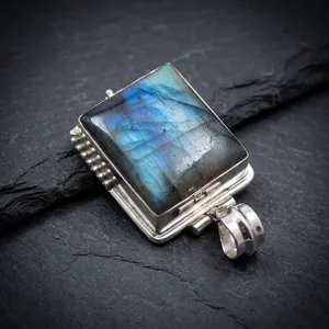Labradorite 925 Sterling Silver Handmade Pendant Natural Blue Flash Gemstone Jewelry Statement Pendant Bezel Setting - Product Image 4