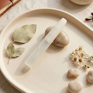 Colle à ongles de précision 2g Formule UV légère Étiquette privée personnalisée OEM/ODM Ciment pour faux ongles - Product Image 3