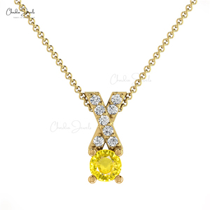 Pendentif Croix Religieuse en Or Fin 14 carats, Dernier Design, avec Saphir Jaune Rond de 0,45 carats et Diamants Sertis Pavé, Pendentif Chrétien - Product Image 1
