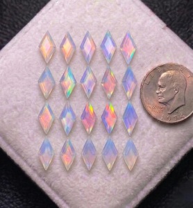 Ópalo Doble Nebula Aura Creado en Laboratorio, Forma de Cometa 7x14mm, Fuego Arcoíris Opalescente Multicolor, Gema Suelta para Fabricación de Joyas - Product Image 3