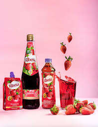 Ribena, Bebida de Frutas con Sabor a Fresa, en Botellas de PET, Popular y en Tendencia, Jugo de Frutas Natural con Puré de Bayas Frescas y Orgánicas - Product Image 5