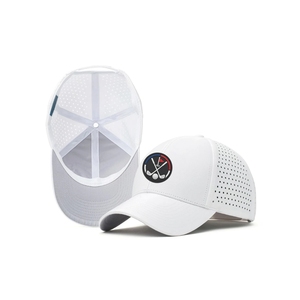 หมวกกอล์ฟระบายอากาศได้ดี ผลิตด้วยเทคโนโลยีเลเซอร์เจาะรู  ทรง 6 แผง  แบบ Snapback  พร้อมโลโก้ยางรูปวงกลม  ปีกโค้ง  รับผลิตแบบ OEM - Product Image 2
