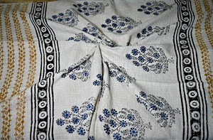 ผ้าห่มทอฝ้ายแท้ 100% แบรนด์เฟบริอา ลายพิมพ์บล็อกด้วยมือ เนื้อผ้านุ่ม อุ่นสบาย ใช้ได้ทุกฤดู ดีไซน์ทันสมัย เหมาะสำหรับการเดินทางและตกแต่งบ้าน - Product Image 5