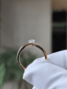 Bague de fiançailles en or avec diamant de laboratoire 0,4 carat, taille ronde, six pierres entrecroisées, bijou de promesse pour femme - Product Image 3