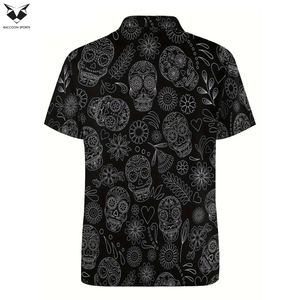 Camisa de golf con estampado gráfico de calaveras para hombre, camisa polo estampada de manga corta informal de la más alta calidad para uso al aire libre. - Product Image 2
