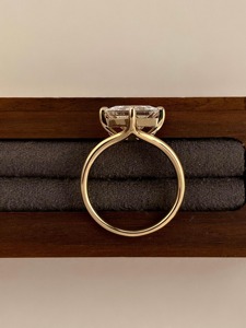 แหวนหมั้นเพชรทรงปรินเซสคัท 3 กะรัต ดีไซน์หรูหรา ทองคำขาว 14K ได้รับการรับรองจาก IGI ของขวัญสุดหรูสำหรับเจ้าสาวสไตล์มินิมอล - Product Image 6