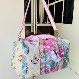 Sac de voyage matelassé à motif floral, grande capacité, fermeture éclair, sac fourre-tout pour femme - Product Image 3