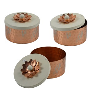 New Arrival Green Metal Storage <b>Boxes</b> <b>with</b> Gold Flower <b>Lid</b> <b>Decorative</b> Round Containers for Herb and Spice Tools - Product Image 3
