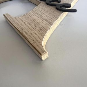 Plaque nominative en bois personnalisée – Panneau décoratif pour chambre de bébé, chambre d'enfant et salle familiale – Idéal pour les anniversaires - Product Image 4