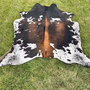 Wholesale supply cowhide rug organic phosphorus Tanned hair on cowhide natural large cowhide cow skin - Product Image 1