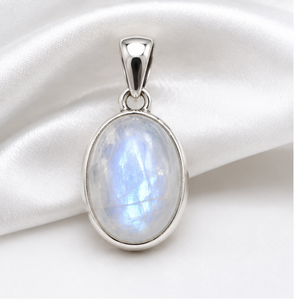 Collier pendentif ovale en pierre de lune arc-en-ciel, bijoux en argent sterling, pendentif en pierre précieuse à reflets bleus, collier en argent fait main, cadeau - Product Image 1