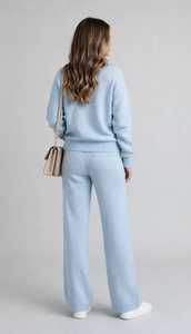 Ensemble de détente en tricot bleu clair pour femme, pull à col rond et pantalon large, survêtement décontracté - Product Image 3