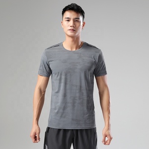 เสื้อยืดกีฬาแห้งเร็ว น้ำหนักเบา ระบายอากาศดี ไร้ตะเข็บ เหมาะสำหรับวิ่ง ฟิตเนส ออกกำลังกายกลางแจ้ง - Product Image 4