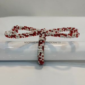 Anneaux de serviette en perles de luxe faits à la main, en forme de cœur, décoratifs pour la table, écologiques, mariages et fêtes en Europe, taille personnalisée - Product Image 1