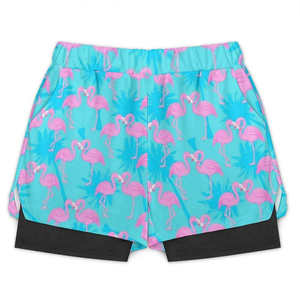 Shorts de sublimación a la moda con estampados vibrantes y corte relajado, diseñados para la confianza diaria. - Product Image 3