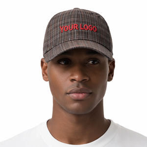 Gorra de Béisbol a Cuadros con Logotipo Personalizado, Gorra Bordada Estilo Dad Hat, Unisex, Diseño Vintage a Cuadros, Gorra Casual - Product Image 2