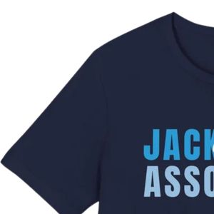 เสื้อยืดพรีเมียมสำหรับพนักงาน ปักโลโก้ตามสั่ง แบบยูนิเซ็กส์ แขนสั้น คอกลม เสื้อลำลองสำหรับผู้ชายและผู้หญิง เหมาะสำหรับกิจกรรมครอบครัว - Product Image 6