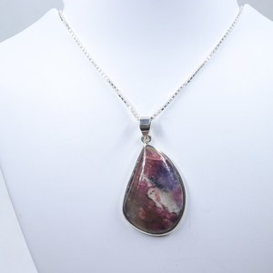 จี้เงินแท้ประดับรูเบลไลต์ทำมือสไตล์วินเทจจาก NIKHIL GEMS พร้อมใบรับรองจากผู้ตรวจสอบอิสระ เหมาะสำหรับเป็นของขวัญ - Product Image 1