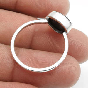 Anillo Único de Plata de Ley 925 con Piedra de Ojo de Tigre de Corte Redondo, Joyería Bohemia de Alta Calidad Disponible a Precio de Mayoreo - Product Image 4