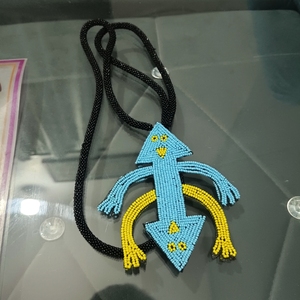 Collares con Colgante de Lagarto Hechos a Mano con Cuentas, Joyería Étnica Tribal, Accesorio de Moda, Diseño Único, Regalo para Mujeres y Hombres, Estilo Boho - Product Image 4