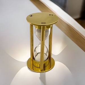 Petite horloge à sable en laiton - ST4 - Product Image 1