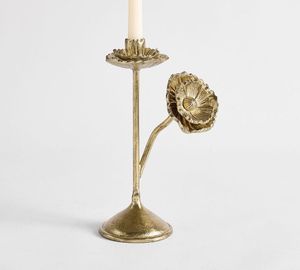 Elegant <b>Lantern</b> Style <b>Candle</b> Holder For Soft Lighting And Luxury Decoration - Product Image 3