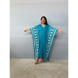 Robe longue kaftan pour femme, imprimé vert sarcelle, écologique, lavable, taille naturelle, coupe ample, style bohème, pour la plage, les vacances et la détente - Product Image 1