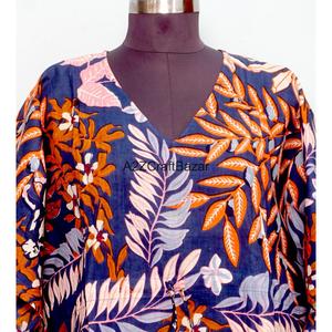 Caftán Maxi de Algodón Indio con Estampado Floral, Ecológico, Formal, Informal, para Verano, Primavera, Playa, Ropa de Dormir, con Plumas Naturales - Product Image 2