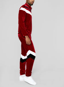 Conjunto Deportivo de Dos Piezas Personalizado por el Fabricante, Estilo Urbano, con Franjas Reflectantes, Parches Negros y Rojos, Chaqueta de Velour con Cierre Completo - Product Image 2