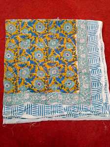 ผ้าพันคอผ้าฝ้ายสีชมพูอ่อนสำหรับผู้หญิง พิมพ์ลายดอกไม้ด้วยมือ ผ้าคลุมไหล่สำหรับฤดูร้อน ผ้าพันคอฮิญาบ ผ้าพันคอแบบผูก - Product Image 4