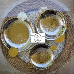 ถาดเสิร์ฟอาหารและช็อกโกแลตโลหะ ถาดเสิร์ฟอาหารยอดนิยม ภาชนะใส่อาหารสำหรับใช้ในบ้านและครัว จากอินเดีย - Product Image 1