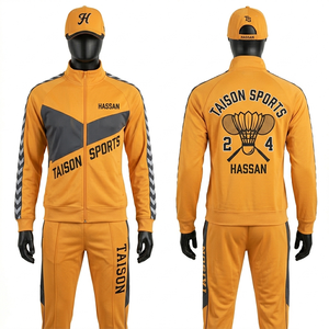 Chándal de bádminton para hombre de poliéster y spandex premium de 280 GSM, diseño de paneles en contraste beige y verde, logotipo bordado por sublimación personalizado. - Product Image 2