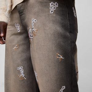 Jeans Clásicos de Pierna Ancha con Bordado Floral para Hombre, Estilo Urbano, Corte Holgado, Cintura Media, Lavado Arena, Relaxed - Product Image 3