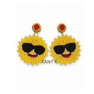 Pendientes de Sol Amarillos Hechos a Mano con Cuentas y Gafas de Sol Negras, Lindos Pendientes Colgantes de Verano para Mujeres y Niñas - Product Image 1