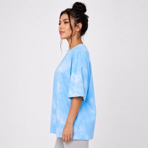 เสื้อยืดโอเวอร์ไซส์สำหรับผู้หญิง ออกแบบด้วยผ้าระบายอากาศได้ดี ทรงหลวม สัมผัสนุ่ม คล่องตัว และคุณภาพทนทาน - Product Image 2