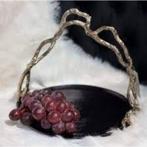 Tazón Redondo con Recubrimiento en Polvo de Color Negro con Asa de Diseño Irregular Chapada en Oro, Hecho en India a un Precio Impresionante - Product Image 1